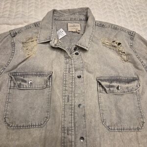 American Eagle Outfitters Light Gray Stone-wash Distressed Oversized Shirt